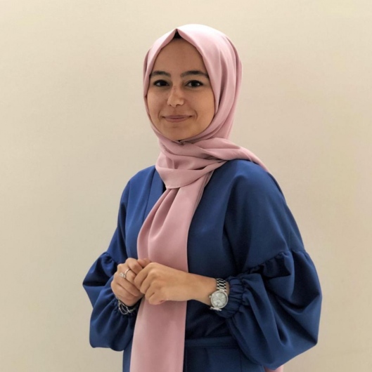İrem Oturaklıoğlu